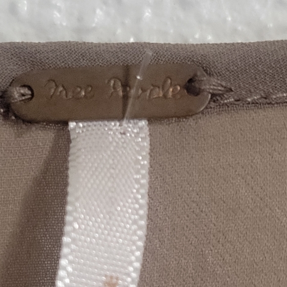 Free People embroidered oversized with tassel details boho style top size small - Picture 8 of 14